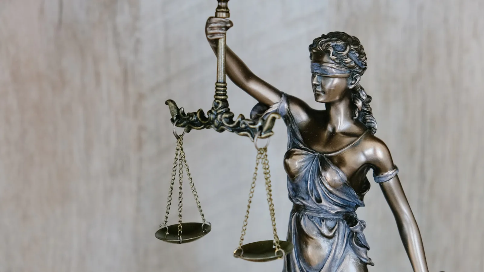 Феміда — закон про соціальний і правовий захист військовослужбовців